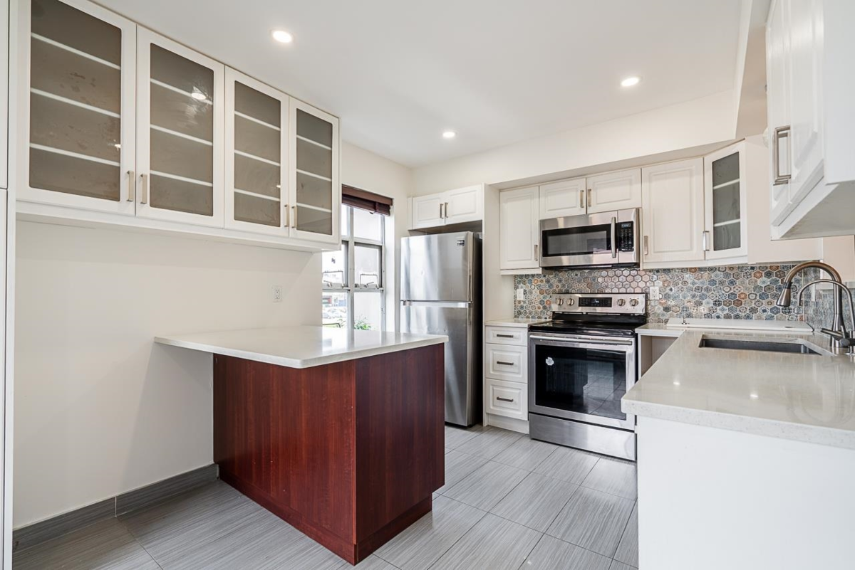 Walk-In Closet Photo of 217 5700 Arcadia Road, Richmond, BC