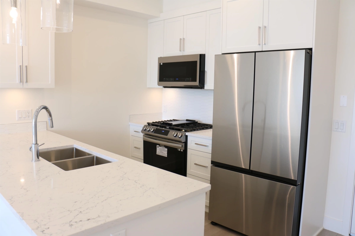 Kitchen Photo of 308 22633 Selkirk Avenue, Maple Ridge, BC