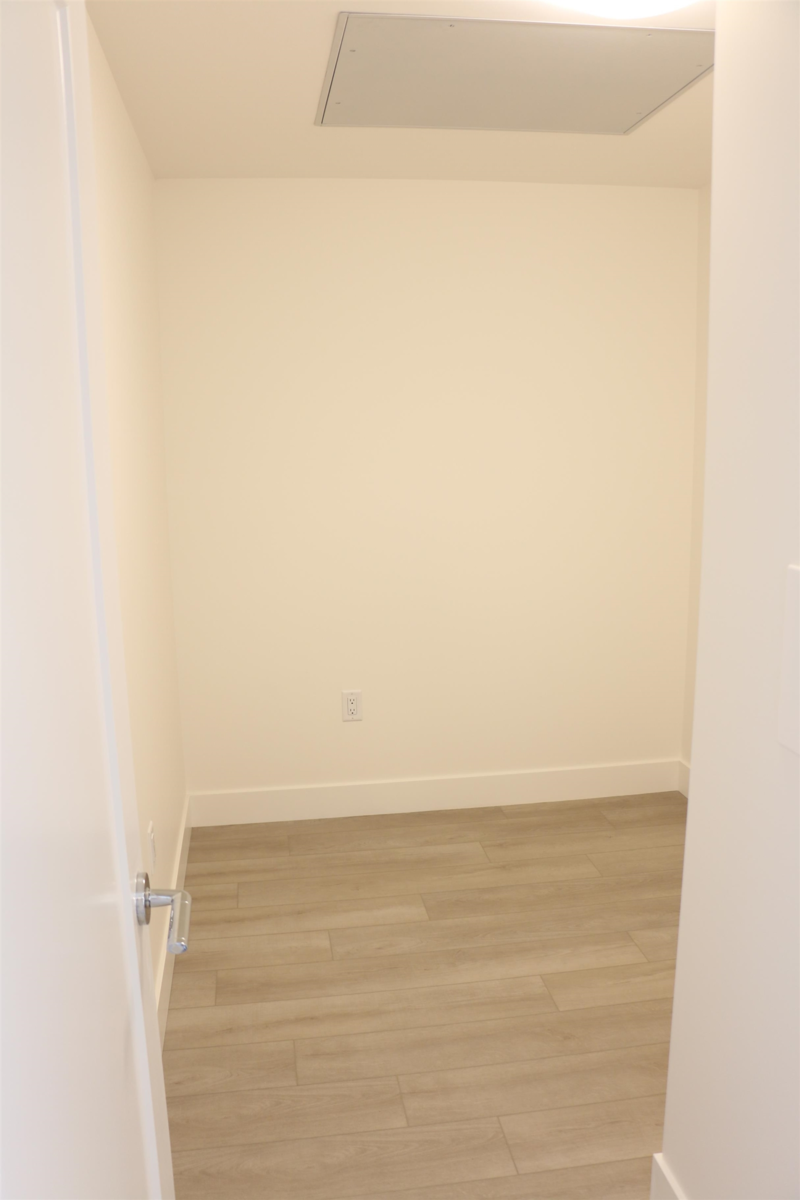 Powder Room Photo of 308 22633 Selkirk Avenue, Maple Ridge, BC