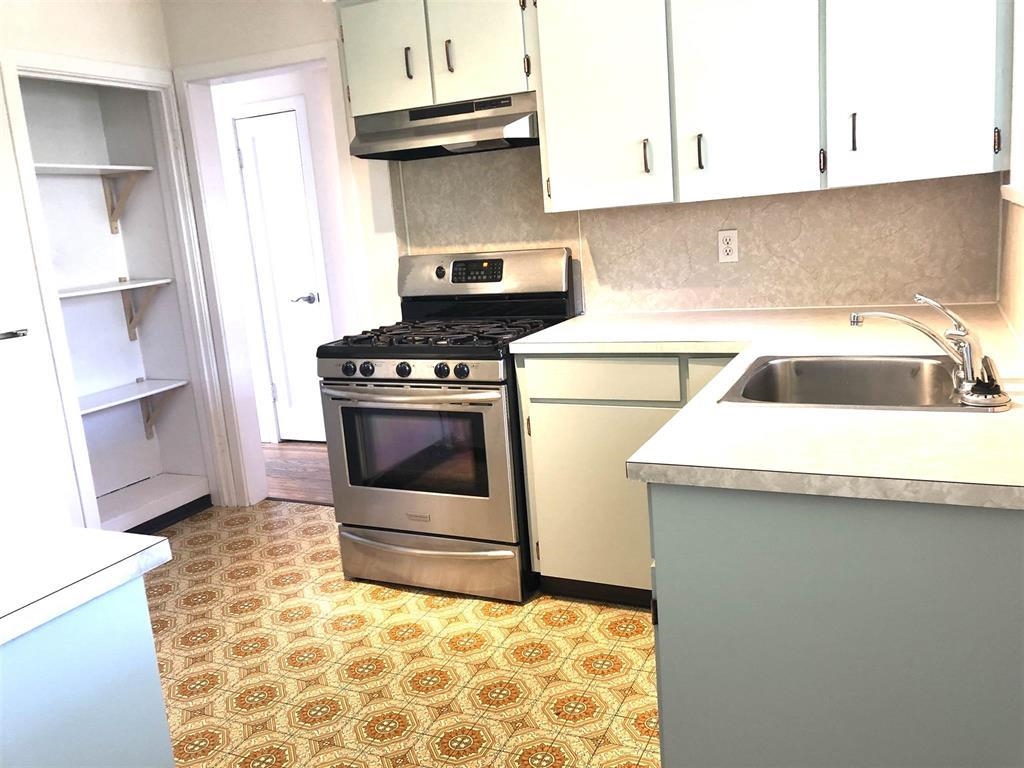 Dining Area Photo of 234 W St. James Road, North Vancouver, BC