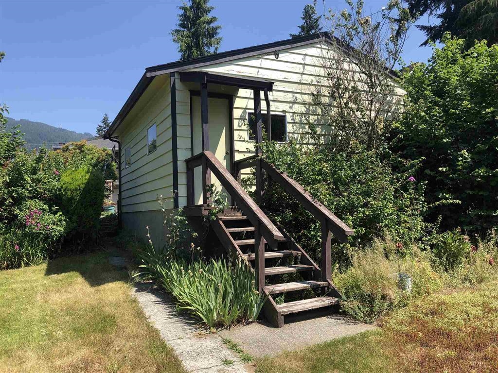 Primary Bathroom Photo of 234 W St. James Road, North Vancouver, BC