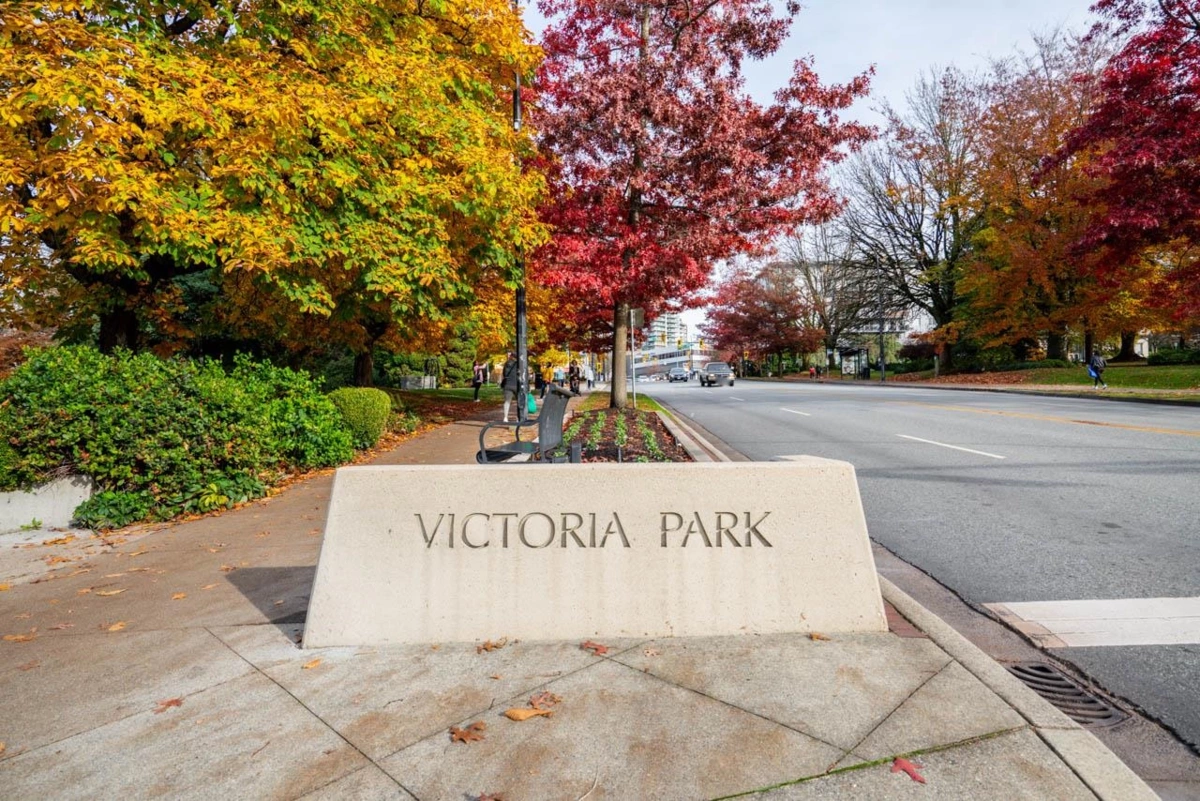 Garage Interior Photo of 323 E Keith Road, North Vancouver, BC