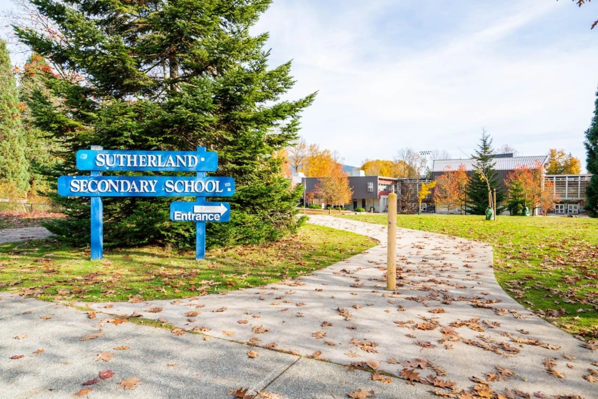 Hallway Photo of 323 E Keith Road, North Vancouver, BC