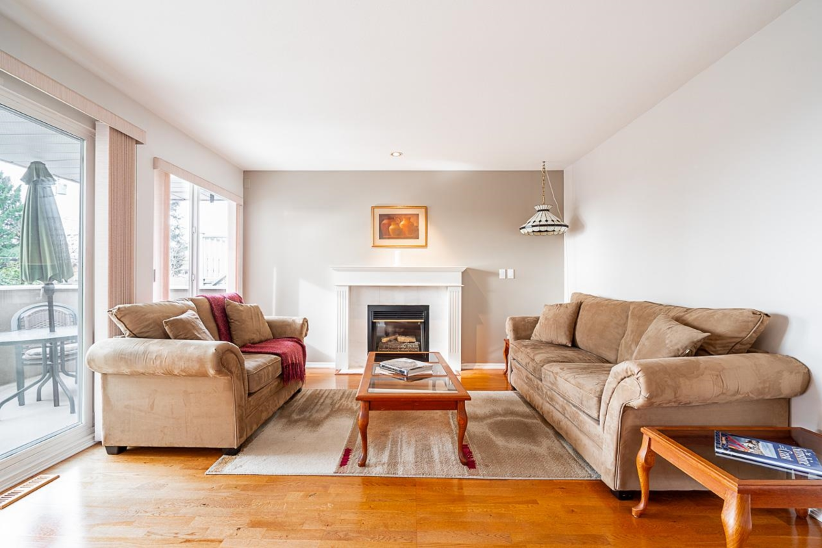 Living Room Photo of 323 E Keith Road, North Vancouver, BC