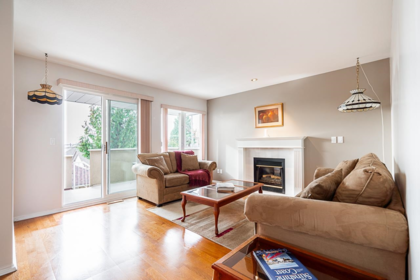 323 E Keith Road, North Vancouver, BC, North Vancouver — Townhouse for sale