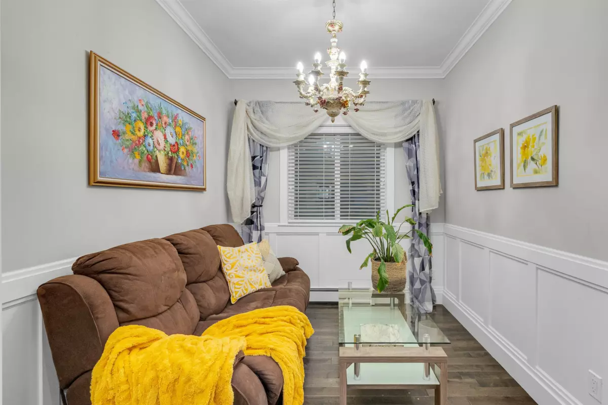 Breakfast Nook Photo of 21161 80a Avenue, Langley, BC