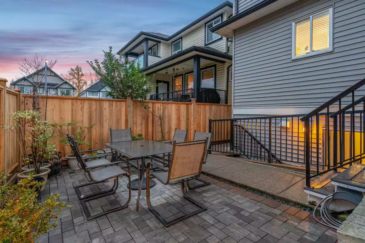 Hallway Photo of 21161 80a Avenue, Langley, BC