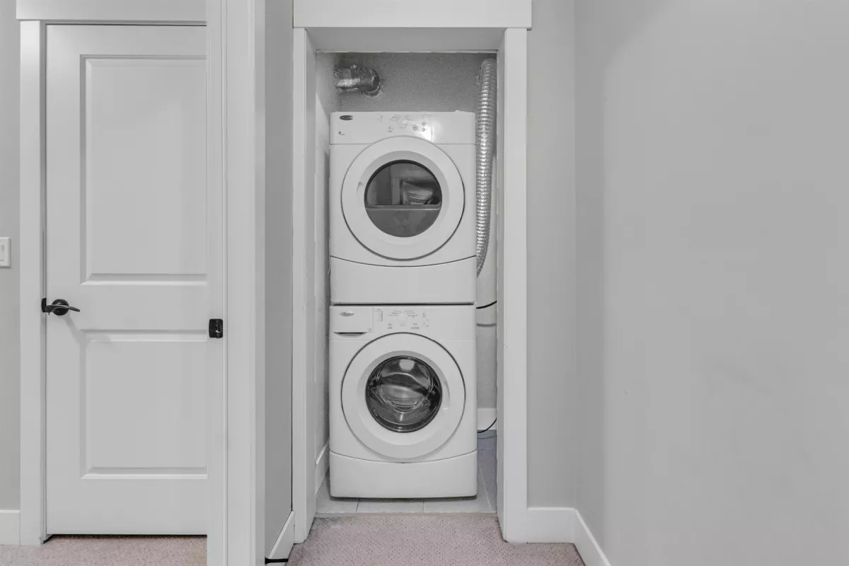 Mudroom Photo of 21161 80a Avenue, Langley, BC