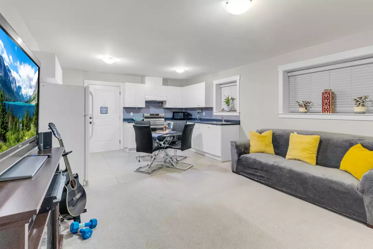 Pantry Photo of 21161 80a Avenue, Langley, BC