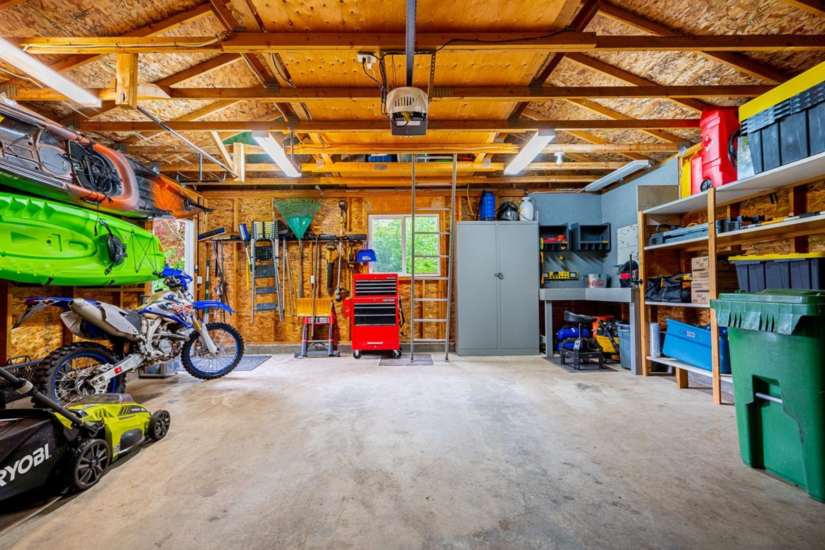 Fitness Center Photo Near 36086 Shadbolt Avenue, Abbotsford, BC