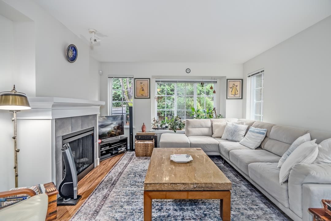 Dining Area Photo of 16 3379 Morrey Court, Burnaby, BC