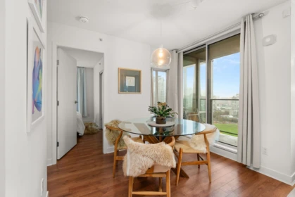 2108 1438 Richards Street, Vancouver, BC, Vancouver — Apartment/Condo for sale
