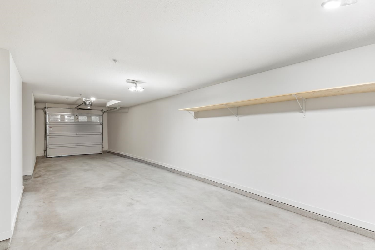 Front Yard Photo of 22 19551 66 Avenue, Surrey, BC