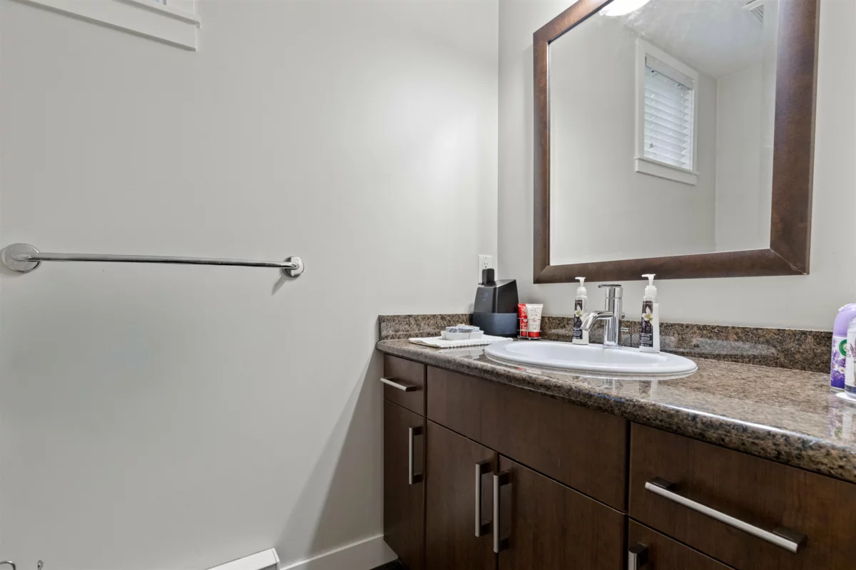 Guest Bathroom Photo of 22 19551 66 Avenue, Surrey, BC