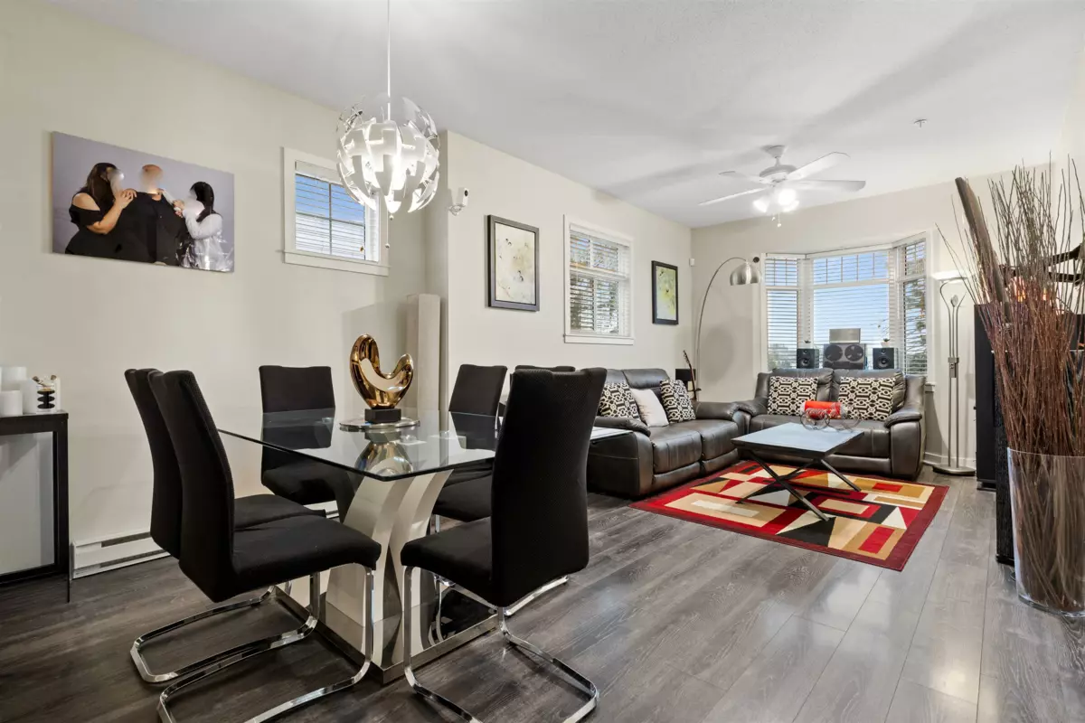 Powder Room Photo of 22 19551 66 Avenue, Surrey, BC