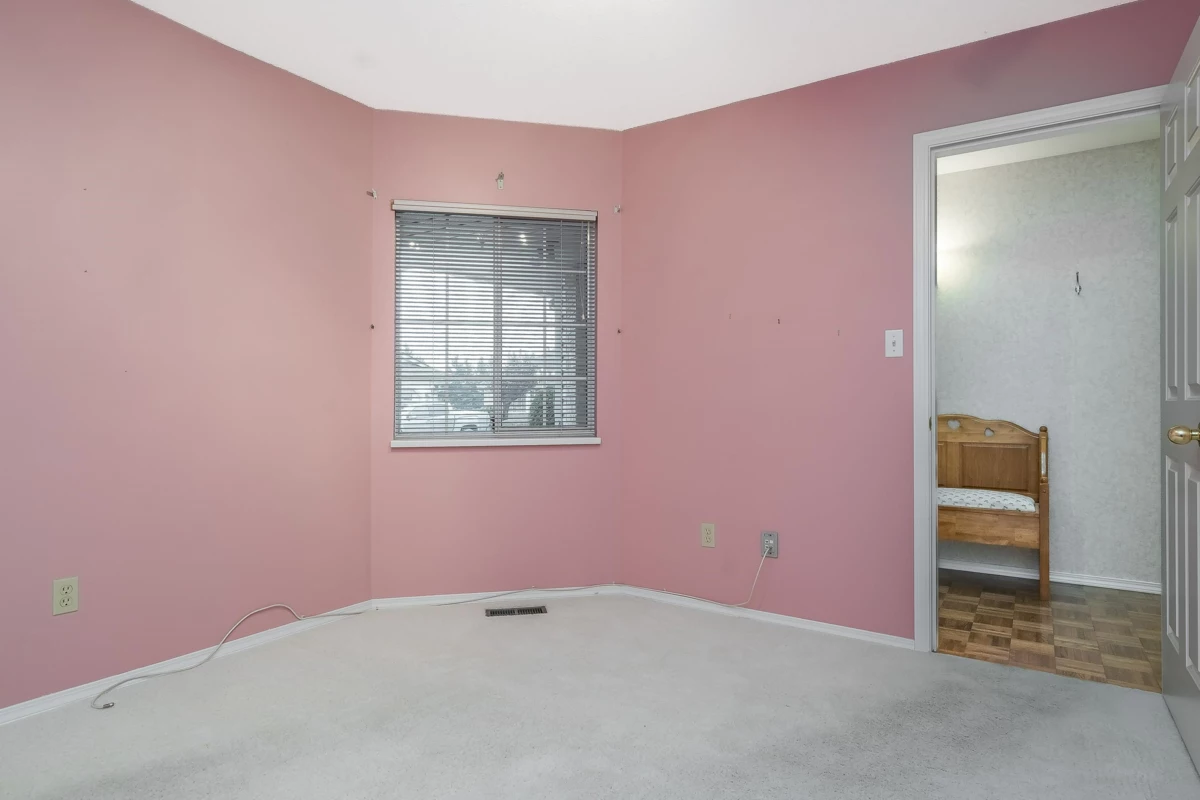 Basement Recreation Room Photo of 26 33922 King Road, Abbotsford, BC