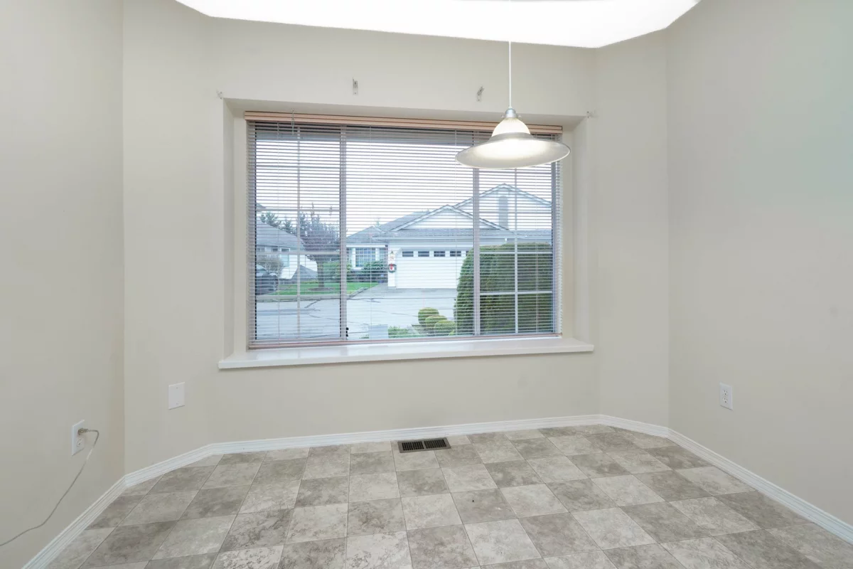Breakfast Nook Photo of 26 33922 King Road, Abbotsford, BC