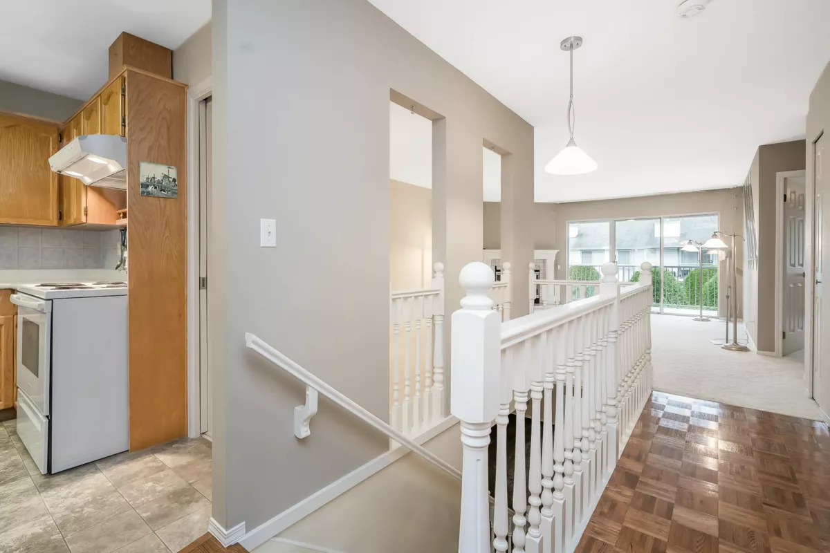 Dining Area Photo of 26 33922 King Road, Abbotsford, BC