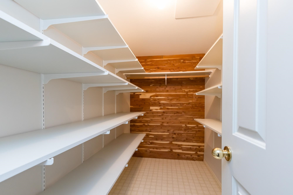 Hot Tub / Spa Photo of 26 33922 King Road, Abbotsford, BC