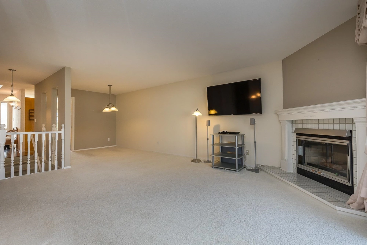 Loft / Bonus Room Photo of 26 33922 King Road, Abbotsford, BC