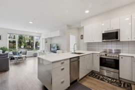 124 10838 Whalley Boulevard, Surrey, BC