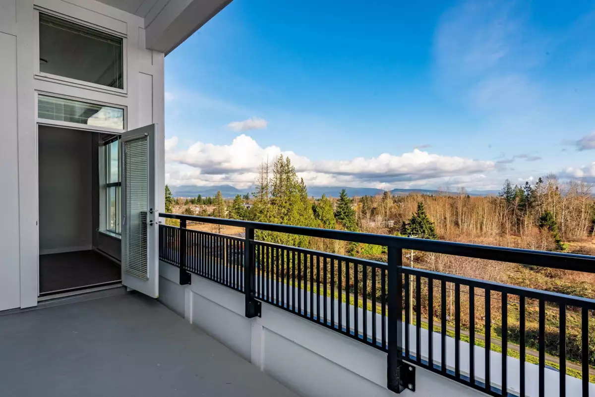 Entry Foyer Photo of C610 8150 207 Street, Langley, BC