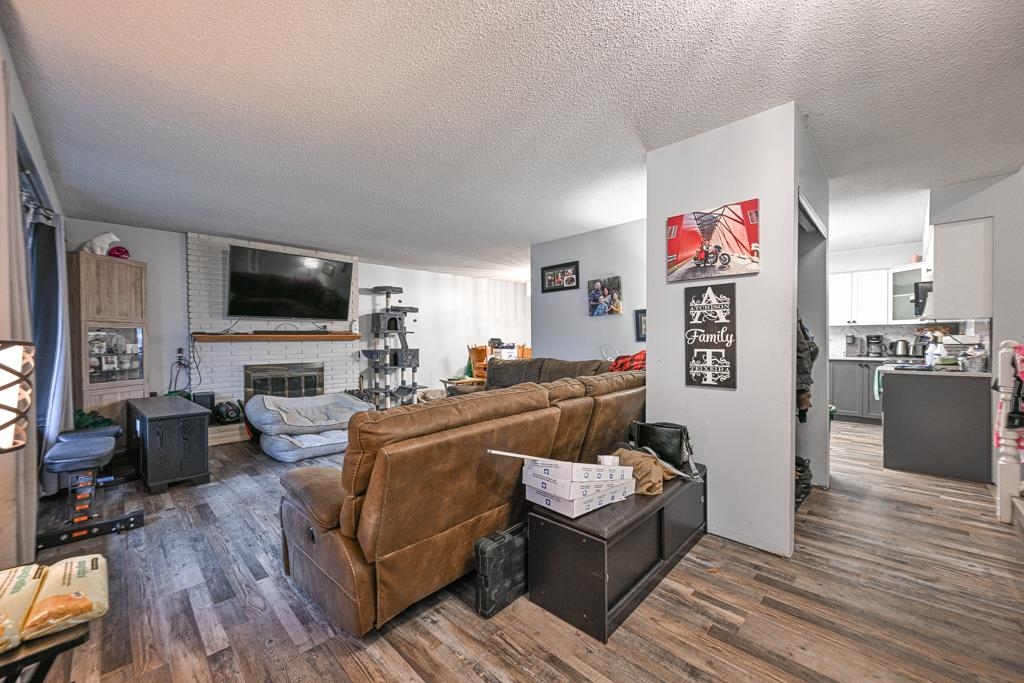 Dining Area Photo of 2436 Rideau Street, Abbotsford, BC