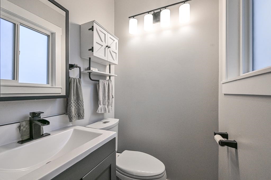 Entry Foyer Photo of 2436 Rideau Street, Abbotsford, BC