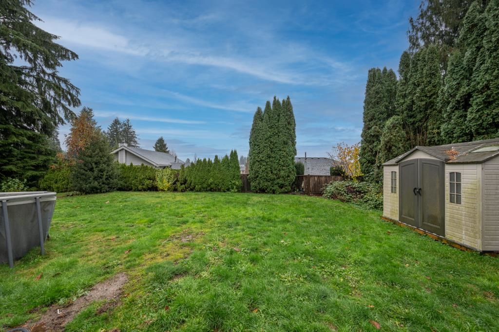 Garage Interior Photo of 2436 Rideau Street, Abbotsford, BC