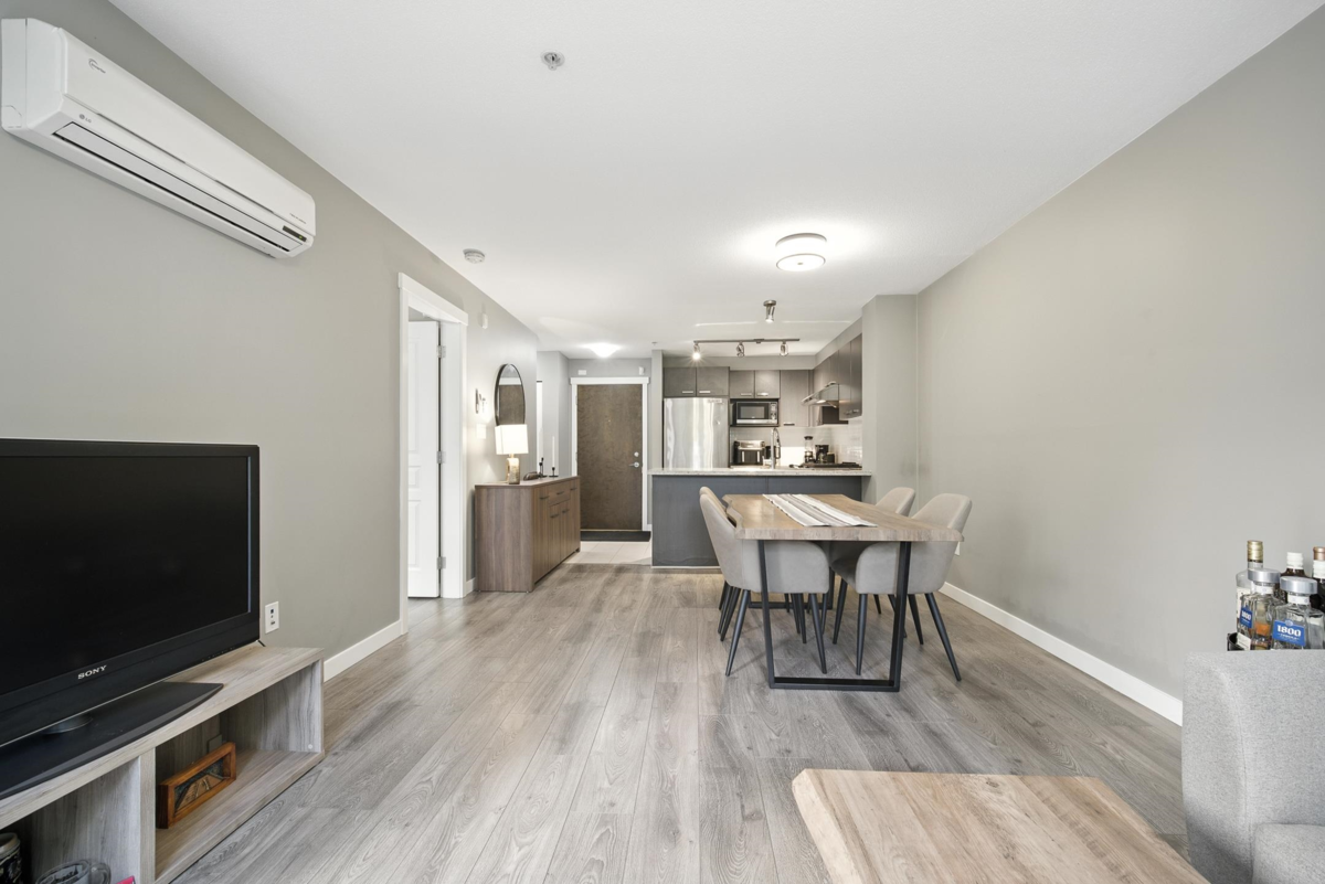 Bedroom 2 Photo of 118 9399 Tomicki Avenue, Richmond, BC