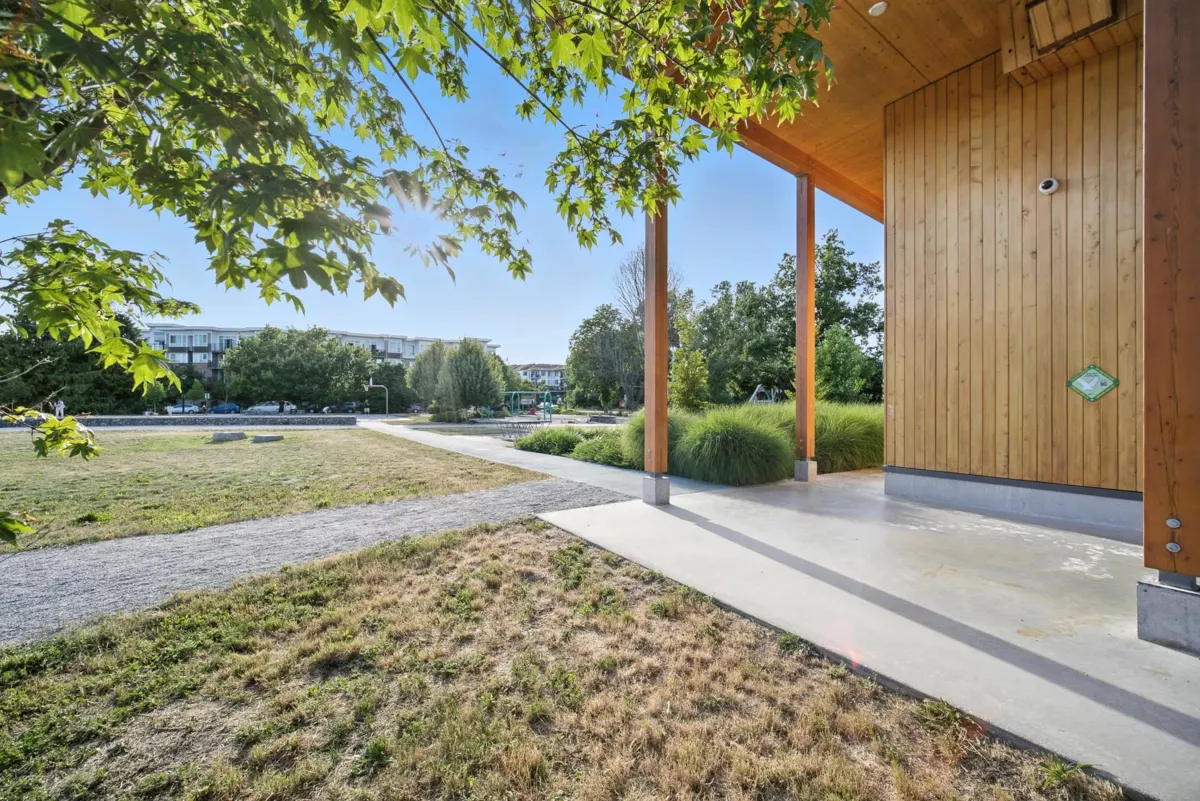 Fitness Center Photo Near 118 9399 Tomicki Avenue, Richmond, BC