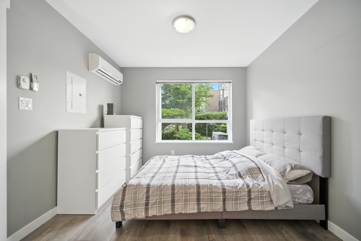 Laundry Room Photo of 118 9399 Tomicki Avenue, Richmond, BC