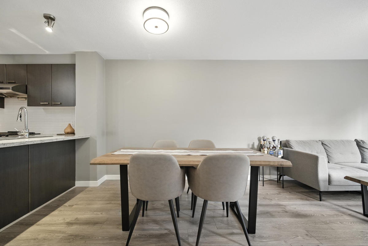 Primary Bedroom Photo of 118 9399 Tomicki Avenue, Richmond, BC