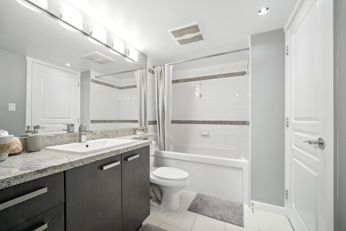 Staircase Photo of 118 9399 Tomicki Avenue, Richmond, BC