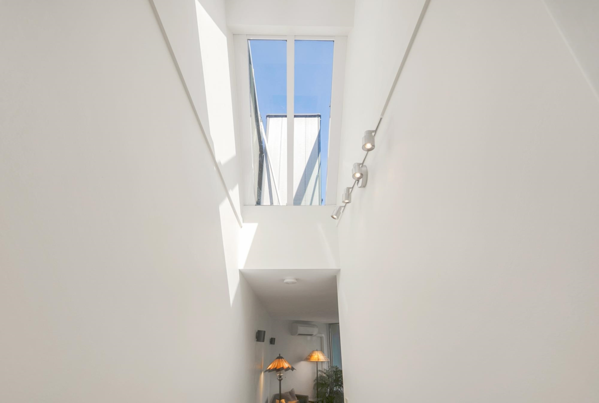 Guest Bathroom Photo of 2217 Oak Street, Vancouver, BC