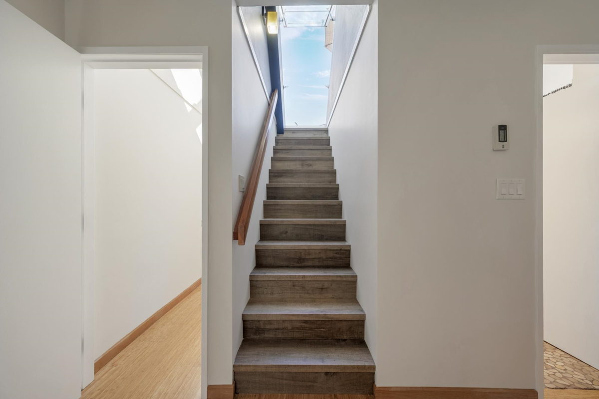 Laundry Room Photo of 2217 Oak Street, Vancouver, BC