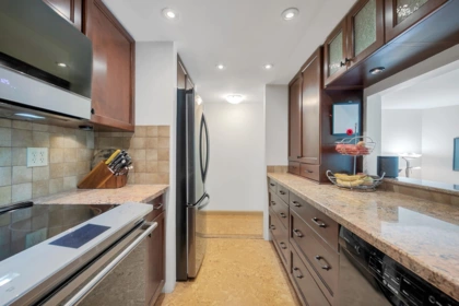 2217 Oak Street, Vancouver, BC, Vancouver — Townhouse for sale