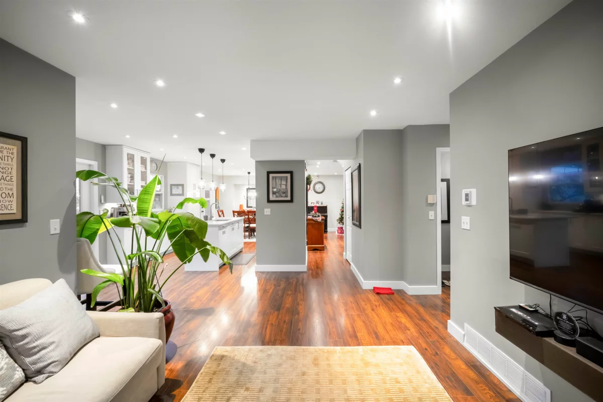 Breakfast Nook Photo of 287 Santiago Street, Coquitlam, BC