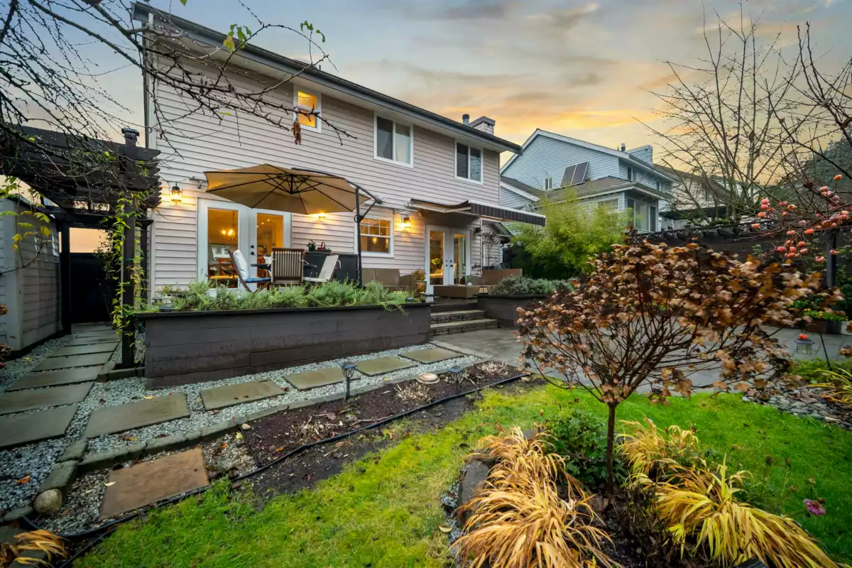 Garden / Landscaping Photo of 287 Santiago Street, Coquitlam, BC