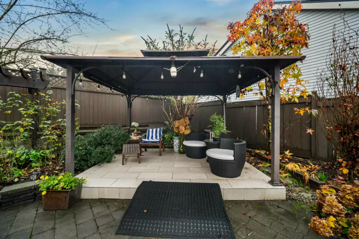 Swimming Pool Photo of 287 Santiago Street, Coquitlam, BC