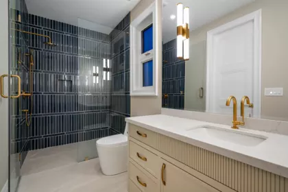 Entry Foyer Photo of 2533 141 Street, Surrey, BC