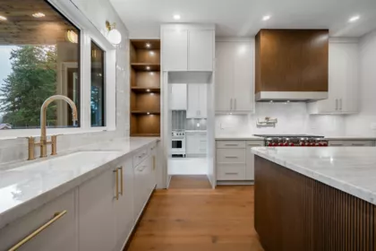 Kitchen Photo of 2533 141 Street, Surrey, BC