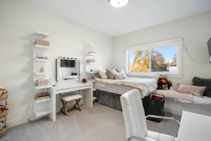 Walk-In Closet Photo of 2055 167a Street, Surrey, BC