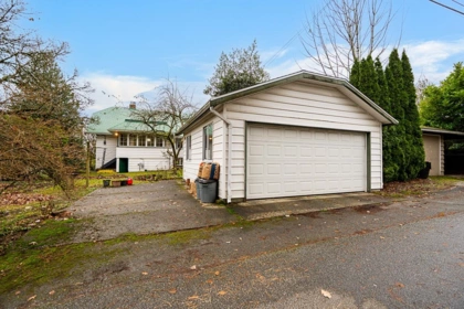 Outdoor Kitchen Photo of 1204 Grand Boulevard, North Vancouver, BC