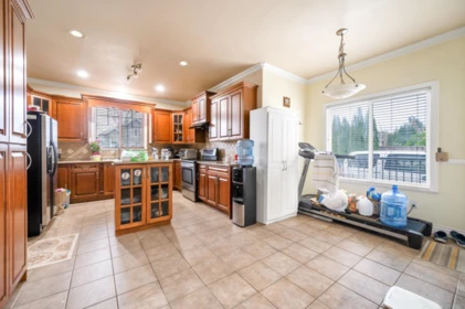Breakfast Nook Photo of 14496 74 Avenue, Surrey, BC