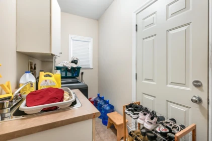 Primary Bathroom Photo of 14496 74 Avenue, Surrey, BC