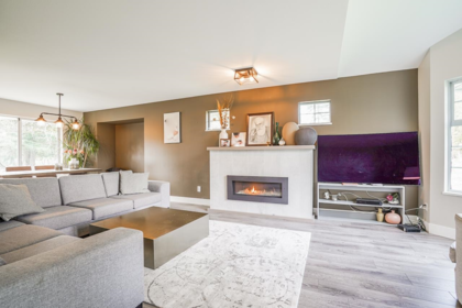 Kitchen Island Photo of 2161 200 Street, Langley, BC