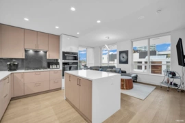 203 1632 Lions Gate Lane, North Vancouver, BC