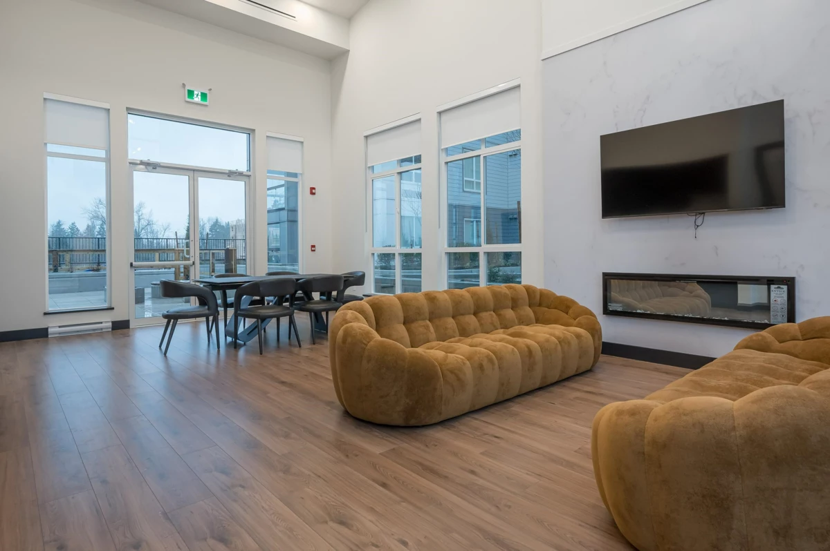 Front Yard Photo of 404 19885 76 Avenue, Langley, BC