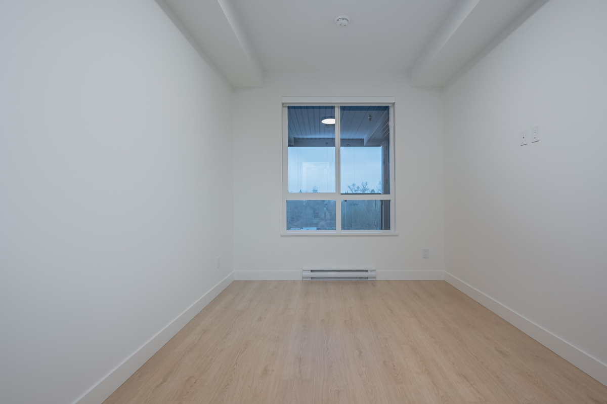 Guest Bathroom Photo of 404 19885 76 Avenue, Langley, BC